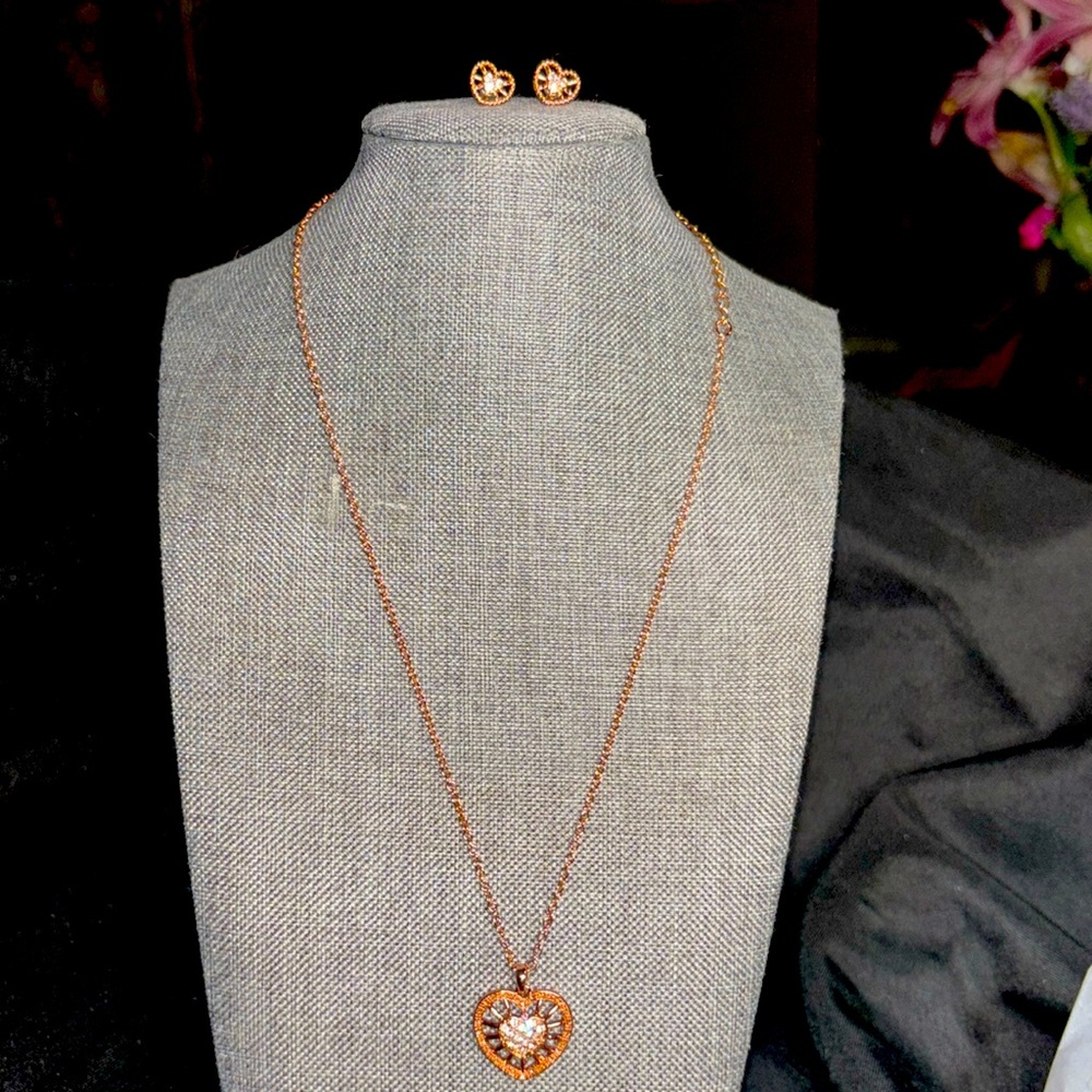 Sparkly 2 pc Necklace and Earring Set Rosegold tone